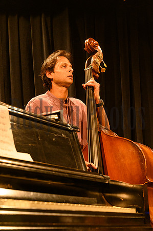 fallintojazzcafealias92224-1914