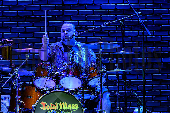 totalmassretain_cohoesmusichall_22026-3427