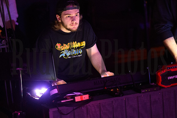 totalmassretain_cohoesmusichall_22026-3670