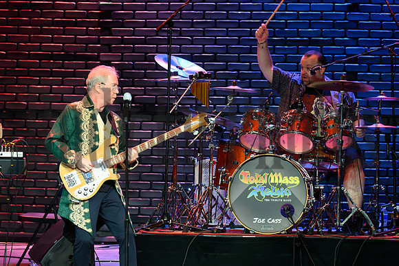 totalmassretain_cohoesmusichall_22026-3475