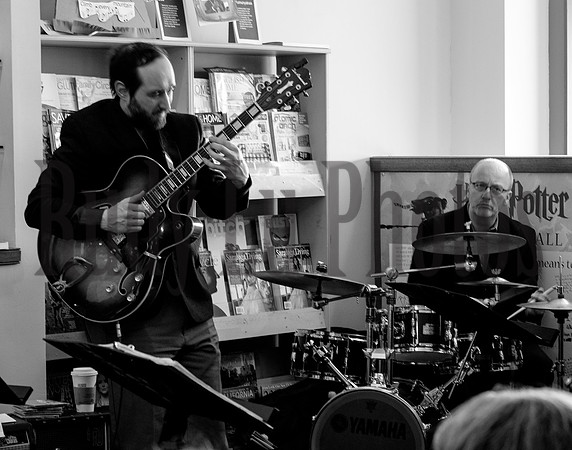 archstantoninvisiblebookhouse-3113