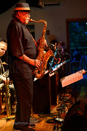 joelovanoanalogjazzfalcon81323-320