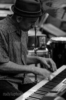 ianMacDonaldLucas519bw-1412