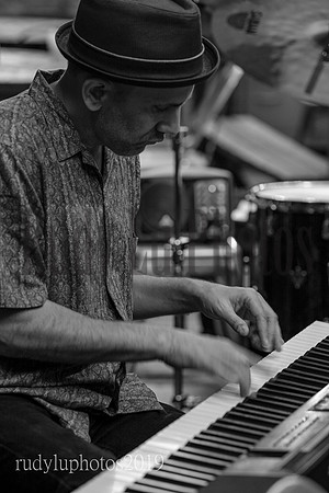 ianMacDonaldLucas519bw-1412