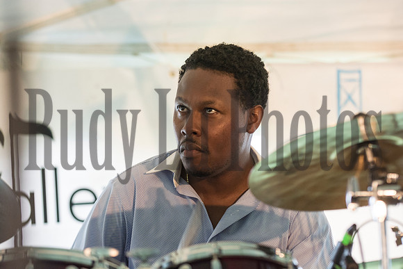 azzinthevalley2013saxophonesummit-9058